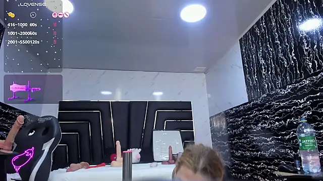 Ladyy_Scarlett webcam
