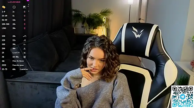 Leslie_Scott