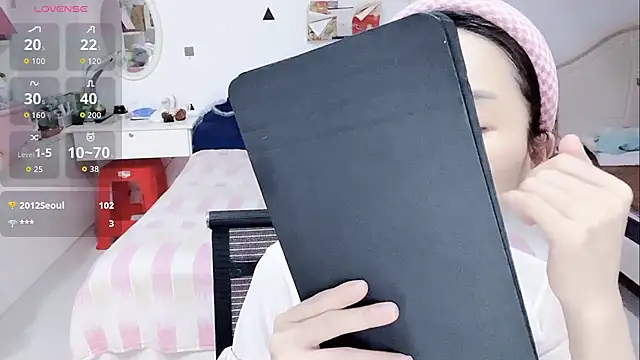 miaomiao-99 live cam on StripChat