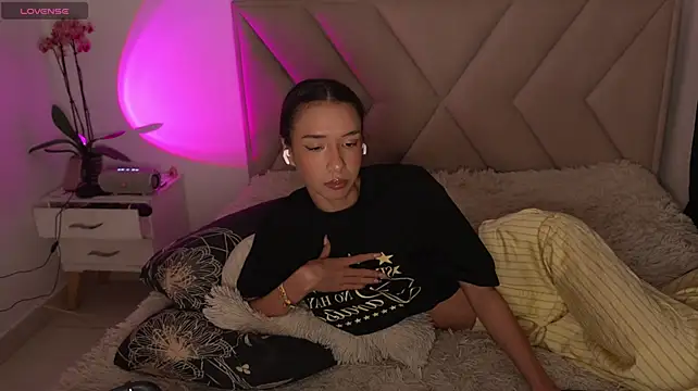 Bonnieshyy webcam