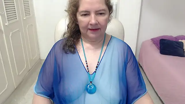leonela_69 webcam