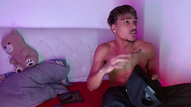 Angel_foxc13 webcam