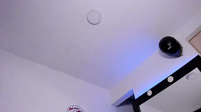 Samuel_Suarez live cam on StripChat