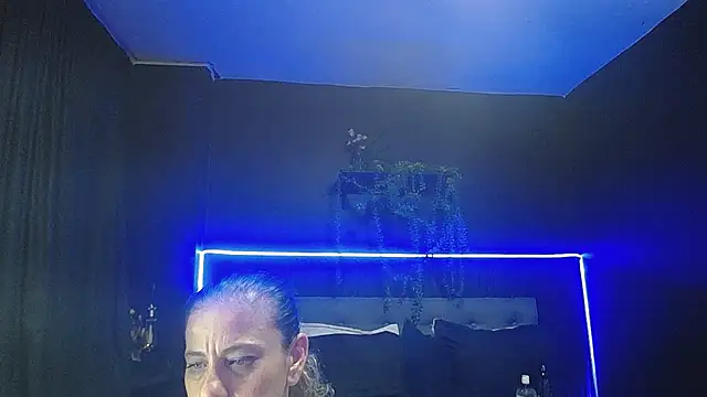 sasi_luna webcam