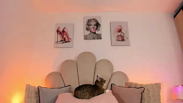_luuciana_ webcam