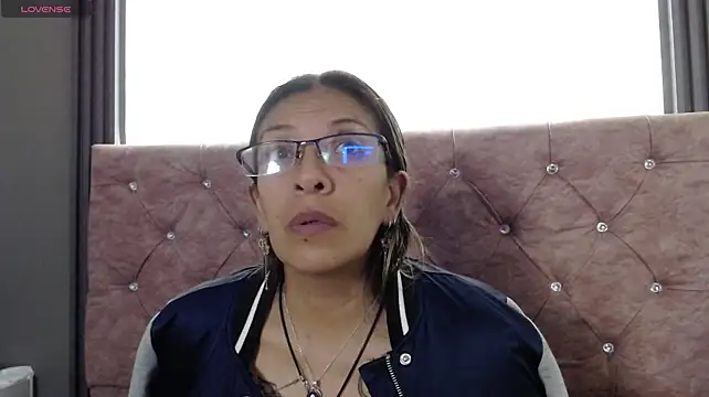 sami29_ live cam on StripChat