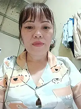 Sana-vn live cam on StripChat