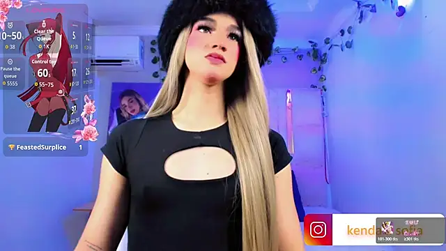 Sophiaa_doll_ live cam on StripChat