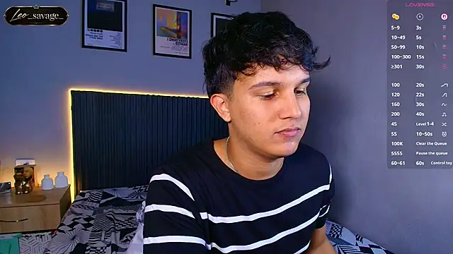 Leo_Savage_ webcam