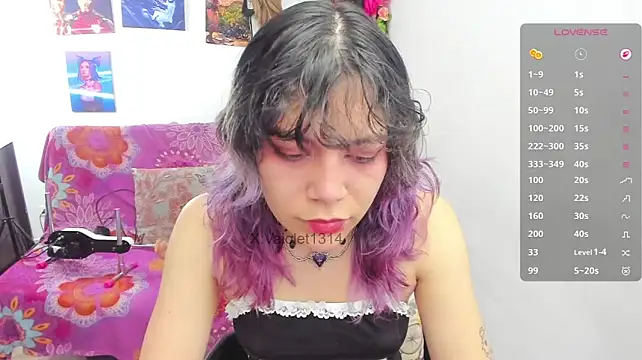 VaioletUwU webcam