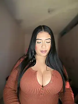 cami_ortiz__ webcam
