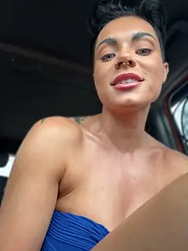 LukeLouHarvey 🦆 naked chat