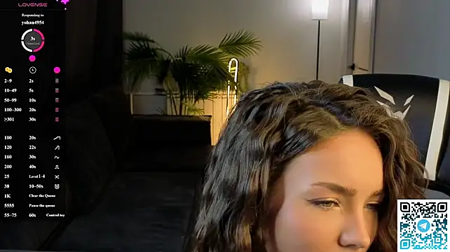 Leslie_Scott webcam