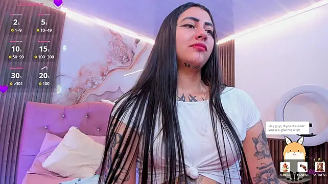Kiara_tay live cam on StripChat