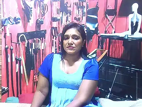 IndianSexyLady20 live cam on StripChat