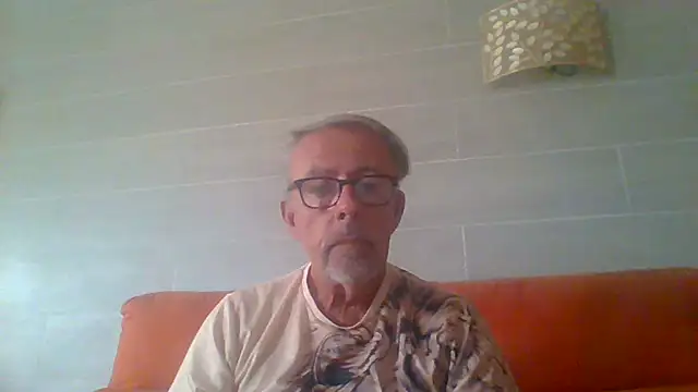 tuggy59 live cam on StripChat