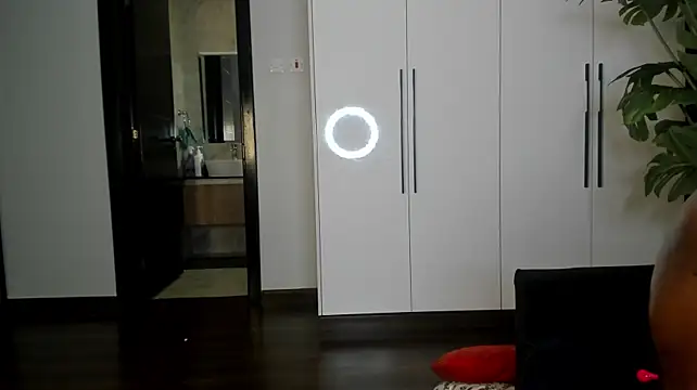 naughty_bigass webcam