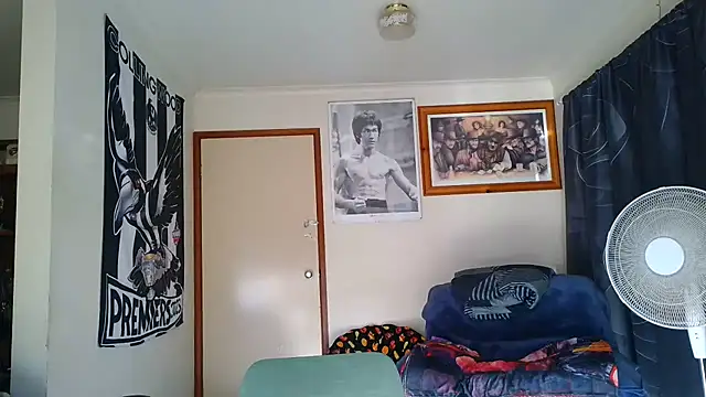 KINKYBLUEYES69 webcam