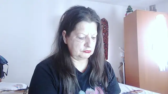 ExtasyMature webcam