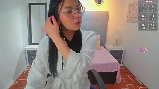 Mitsuri_Smith webcam