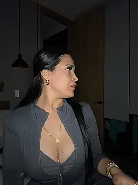 Sara_fun live webcam