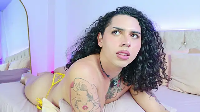 LadyMonroe_ webcam