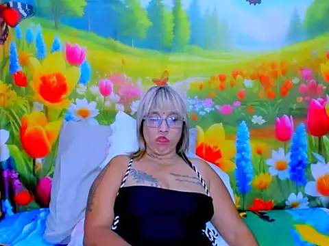 indianroxy webcam