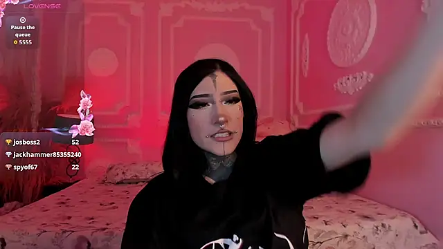 Kat_VonDe live sex cam