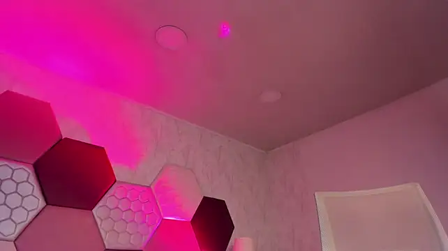 ArielleWilde webcam