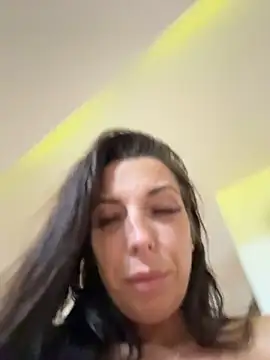 Almmaxxxx live webcam