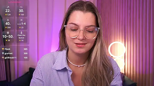 LucreciaStorm webcam