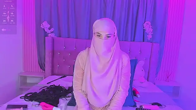 Nayla-Mouna webcam