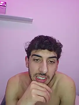 LeoyNicky98 webcam