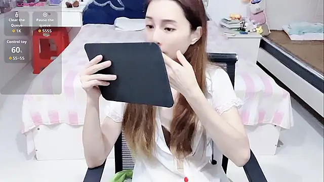 miaomiao-99 webcam