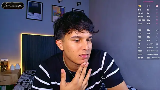 Leo_Savage_ webcam