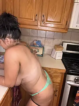 LittleMissEeve webcam
