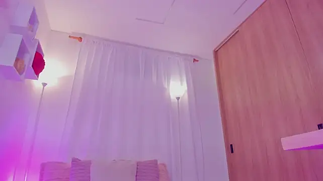 Aishapeyton_ webcam
