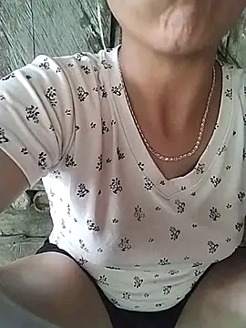 Helen-nn live cam on StripChat