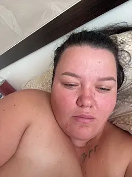 SunnyLeila2101 webcam