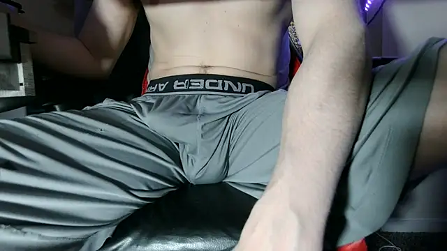 Dick_and_muscles live cam on StripChat
