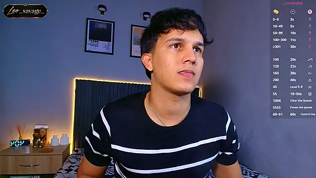 Leo_Savage_ webcam