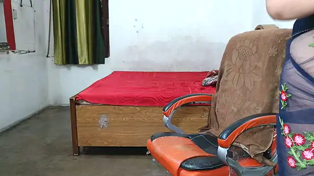 Cute_Mahi22 webcam