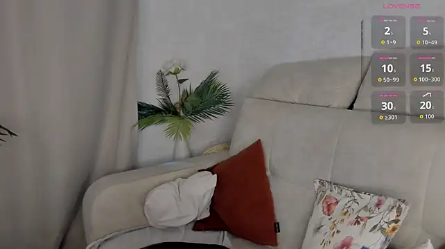 emy__angel 🔺 online cam