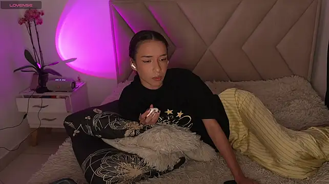 Bonnieshyy webcam