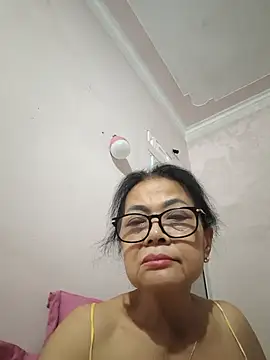 Hotestlove webcam