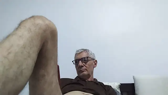 BIGUNCUTHARDCOCK webcam