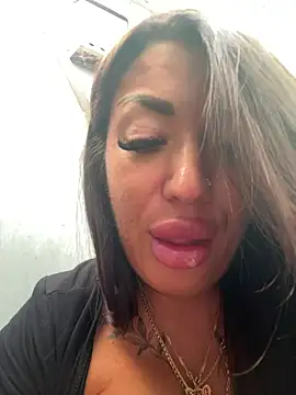 RuslanaXX webcam