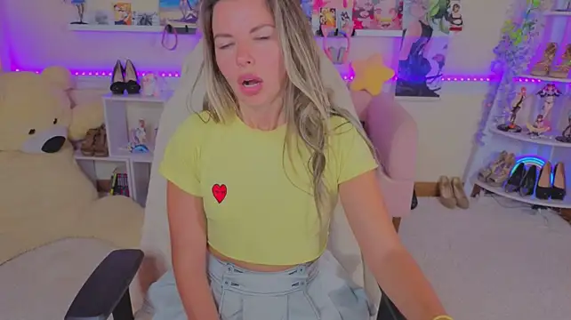 Real_Tini webcam