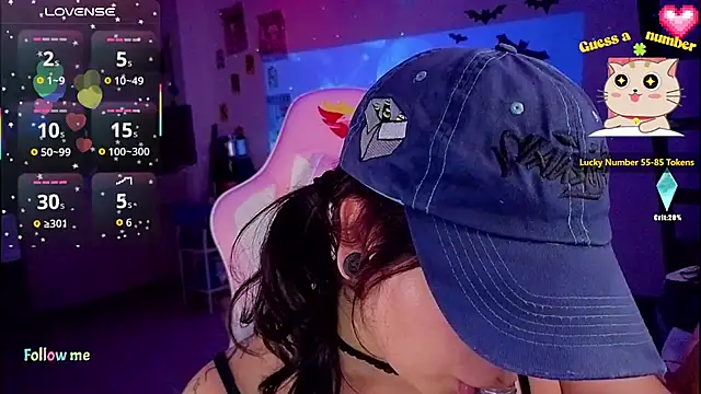 Celeste_Bauman webcam