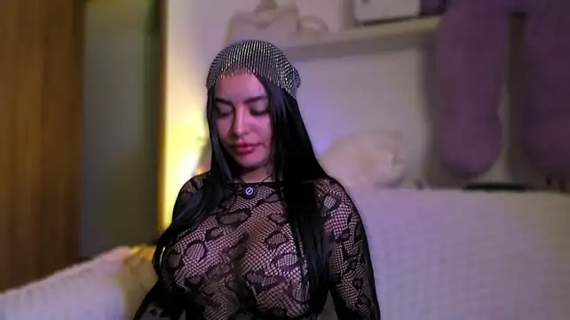 Layla_Nicols webcam